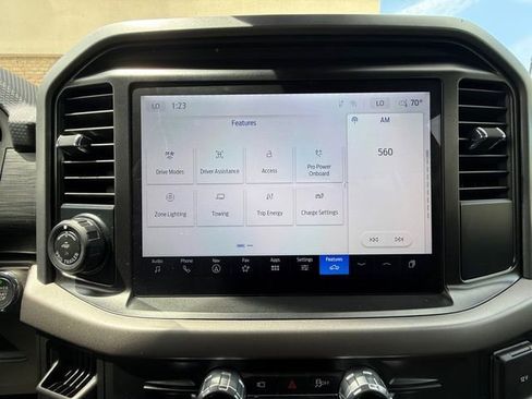 Used 2025 Ford F150 Lightning XLT image 21