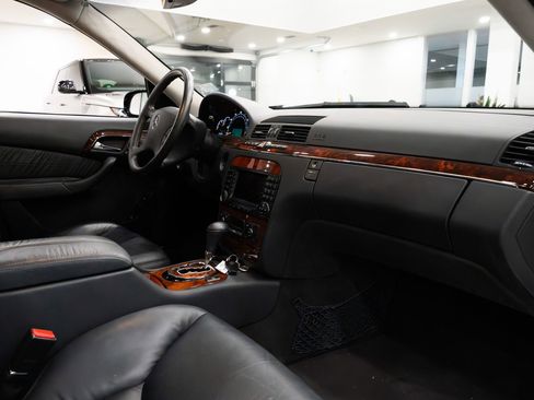 Used 2004 Mercedes-Benz S 500 image 9