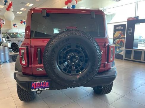 New 2026 Ford Bronco Badlands w/ Sasquatch Package AWD/4WD image 4