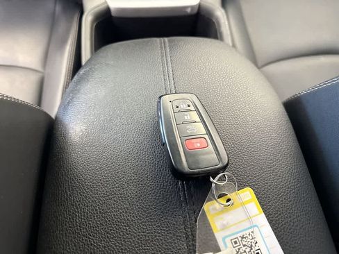 Used 2023 Toyota RAV4 XLE Premium image 37