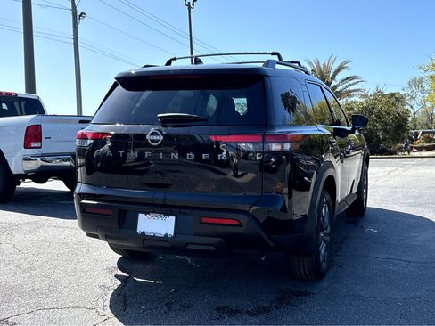 New 2026 Nissan Pathfinder SV image 25