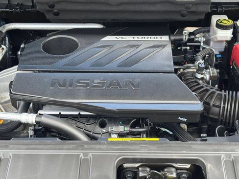 Used 2025 Nissan Rogue SV AWD/4WD image 25