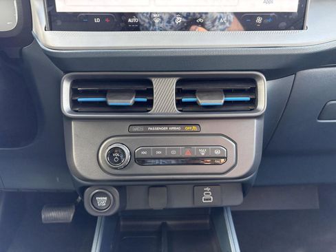 New 2026 Ford Maverick Lobo AWD/4WD image 16