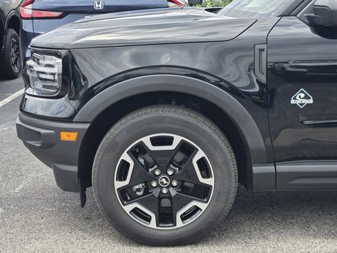 Used 2024 Ford Bronco Sport Outer Banks w/ Tech Package AWD/4WD image 9