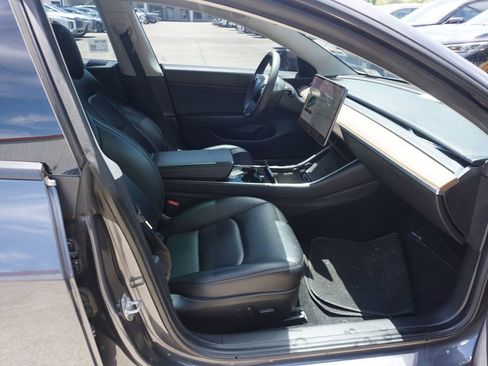 Used 2019 Tesla Model 3 Standard Range Plus RWD image 18