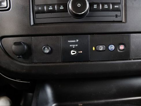 Used 2019 Chevrolet Express 2500 Pull-Out Cargo Slide System w/ Driver Convenience Package image 33