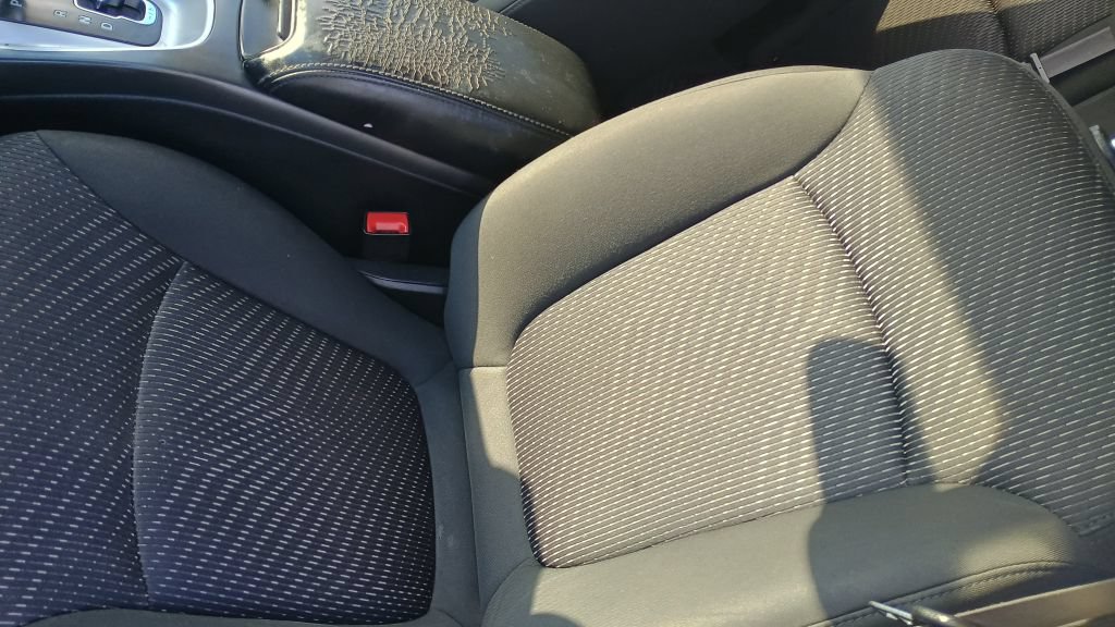 Used 2020 Dodge Journey SE FWD image 9