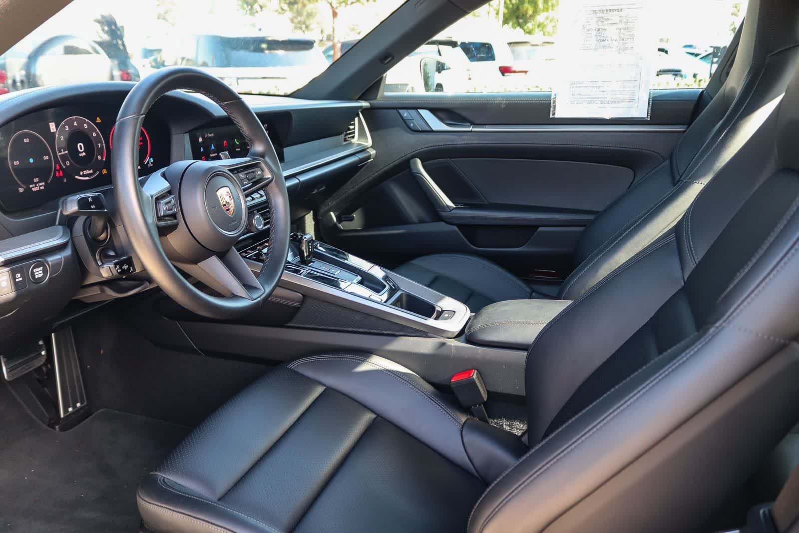 Used 2025 Porsche 911 Carrera RWD image 18