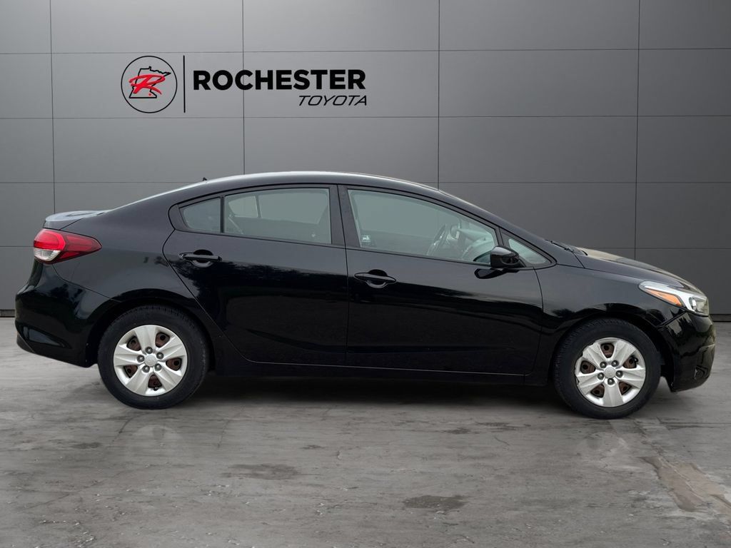 Used 2018 Kia Forte LX FWD image 6