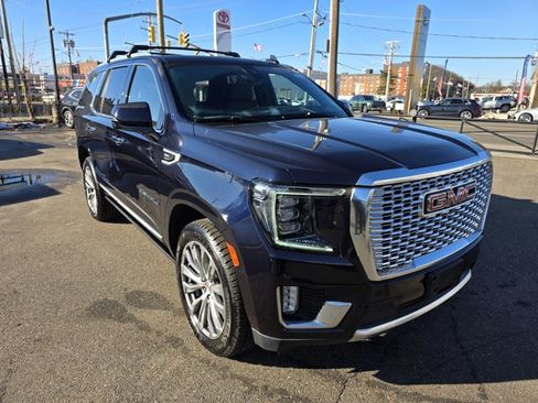 Used 2021 GMC Yukon Denali w/ Denali Premium Package image 1