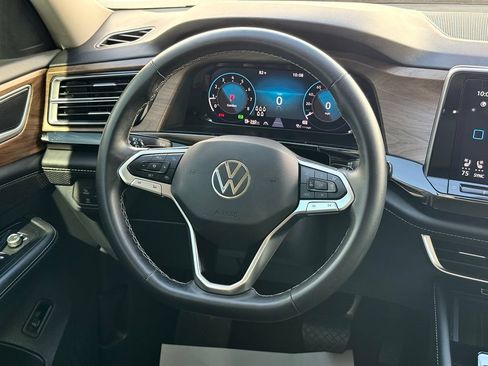 Used 2025 Volkswagen Atlas SE FWD image 26
