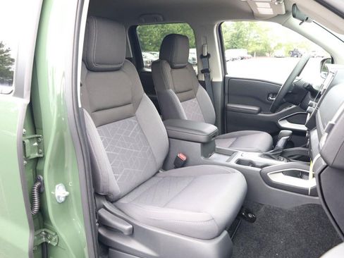 New 2026 Nissan Frontier SV w/ SV Convenience Package AWD/4WD image 22