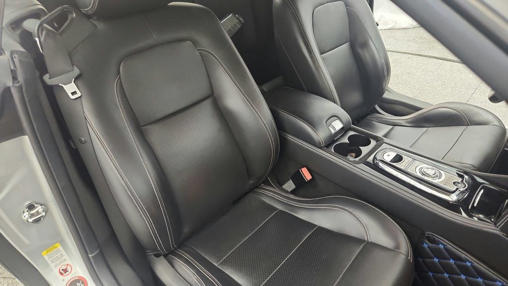 Used 2010 Jaguar XKR R RWD image 28