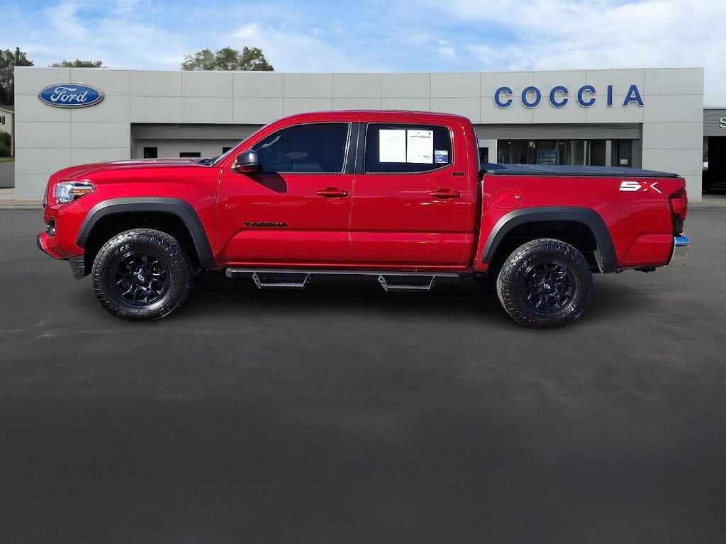 Used 2023 Toyota Tacoma SR5 w/ SX Package AWD/4WD image 7