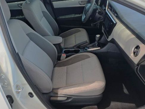 Used 2017 Toyota Corolla LE FWD image 7