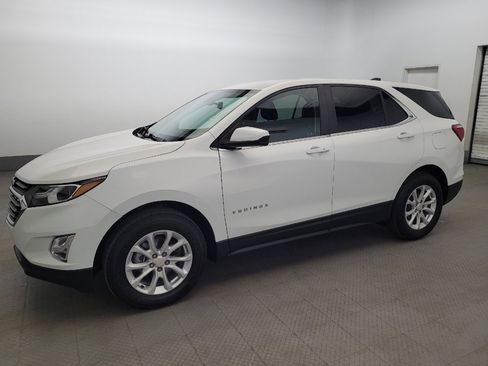 Used 2021 Chevrolet Equinox LT AWD/4WD image 2
