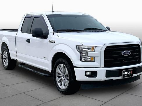 Used 2017 Ford F150 XL w/ Equipment Group 101A Mid RWD image 3