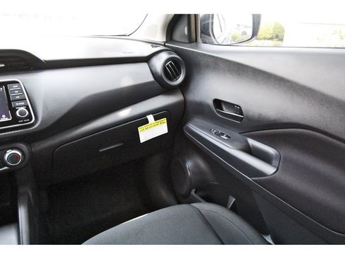 Certified 2025 Nissan Kicks Play S FWD image 10
