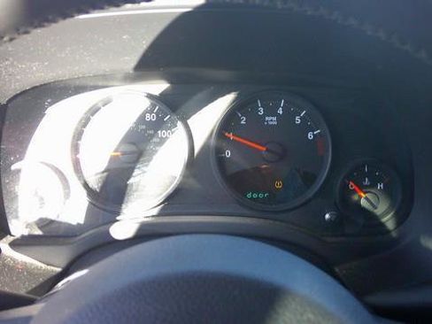 Used 2011 Jeep Patriot Latitude image 6