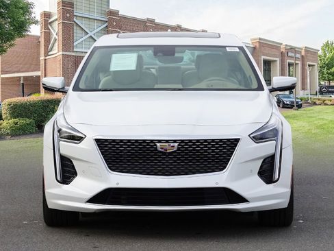 Used 2019 Cadillac CT6 Platinum image 2