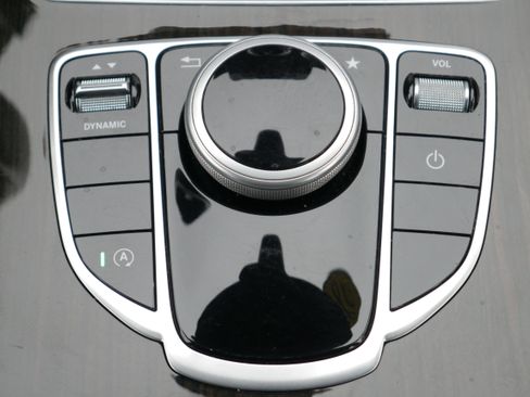 Used 2018 Mercedes-Benz C 300 4MATIC Sedan image 20