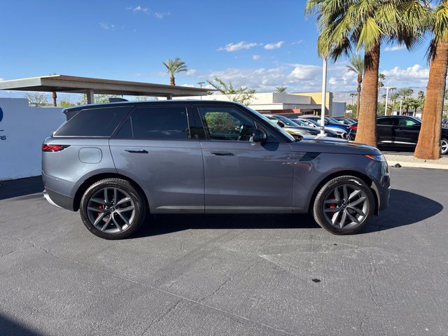 Used 2024 Land Rover Range Rover Sport SE AWD/4WD image 4