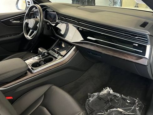 Used 2019 Audi Q8 Prestige AWD/4WD image 47