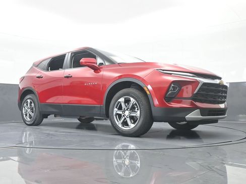 Used 2023 Chevrolet Blazer LT image 57