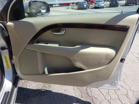 Used 2007 Volvo S80 3.2 image 13