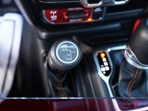 Used 2021 Jeep Gladiator Mojave AWD/4WD image 33