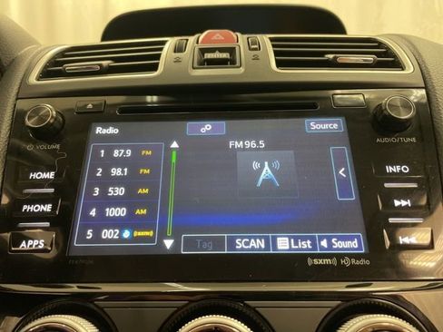 Used 2018 Subaru Forester 2.5i Premium w/ All-Weather Package image 23