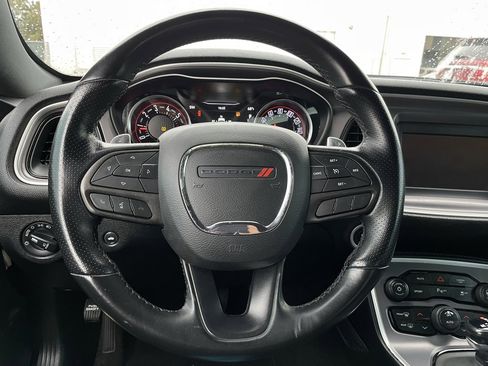 Used 2022 Dodge Challenger R/T image 13