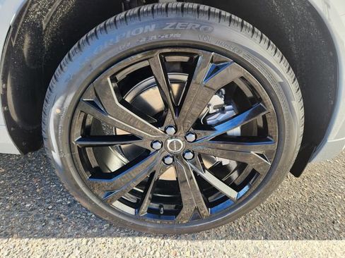 New 2026 Volvo XC60 B5 Ultra w/ Climate Package image 19