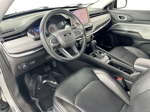 Used 2022 Jeep Compass Latitude w/ Sun and Sound Group image 9