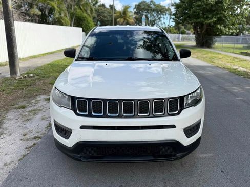 Used 2017 Jeep Compass Sport image 5