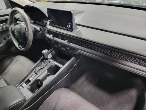Certified 2023 Honda Accord EX image 17