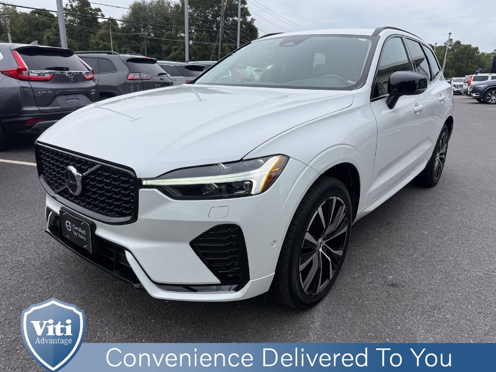 Used 2024 Volvo XC60 B5 Plus w/ Climate Package AWD/4WD image 4