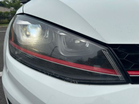 Used 2017 Volkswagen GTI Autobahn FWD image 33