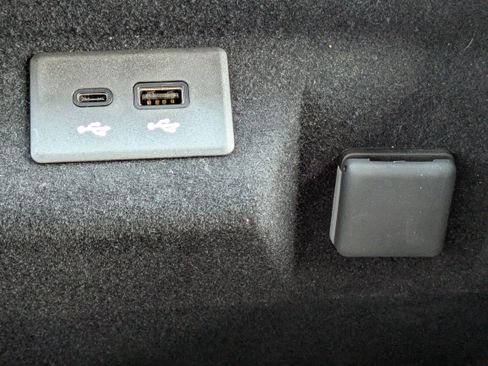 New 2025 Cadillac Escalade Premium Luxury w/ Touring Package image 31