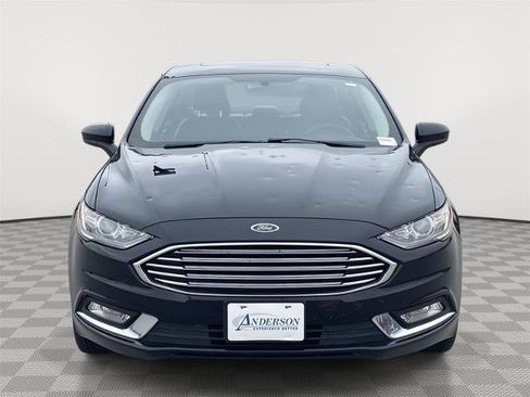 Certified 2017 Ford Fusion SE w/ Equipment Group 201A FWD image 4