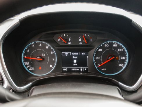 Used 2018 Chevrolet Equinox LT FWD image 15
