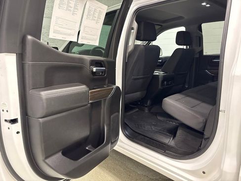 Used 2020 Chevrolet Silverado 1500 RST AWD/4WD image 15
