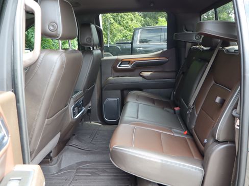 Used 2023 GMC Sierra 1500 Denali w/ Denali Reserve Package AWD/4WD image 48