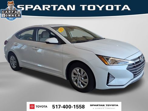 Used 2020 Hyundai Elantra SE FWD image 4
