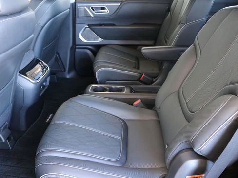 Certified 2025 INFINITI QX80 Sensory image 22