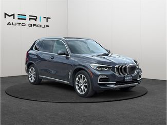 Used 2019 BMW X5 xDrive50i w/ Parking Assistance Package AWD/4WD video 1