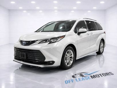 Used 2023 Toyota Sienna LE