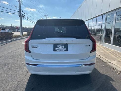 Used 2025 Volvo XC90 B5 Plus image 4