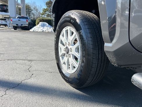 Used 2025 Toyota Tacoma SR5 image 11