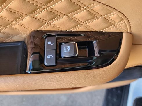 Used 2023 Jeep Grand Cherokee L Summit image 91